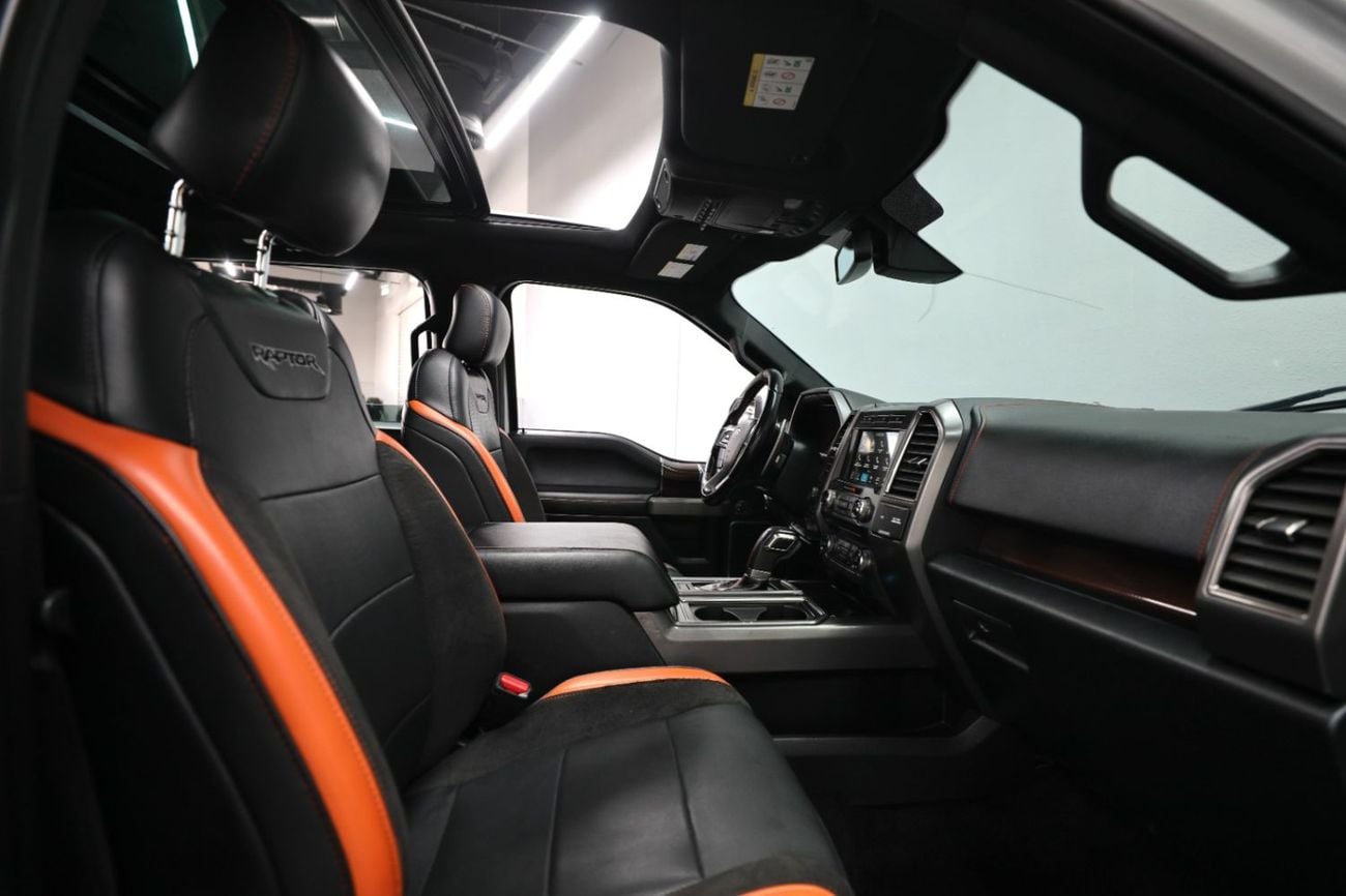 Ford F 150 SVT Raptor 3.5L F150 Raptor | Full option | GCC | V6 3.5L | Free registration | 1 Year Warranty Ref#