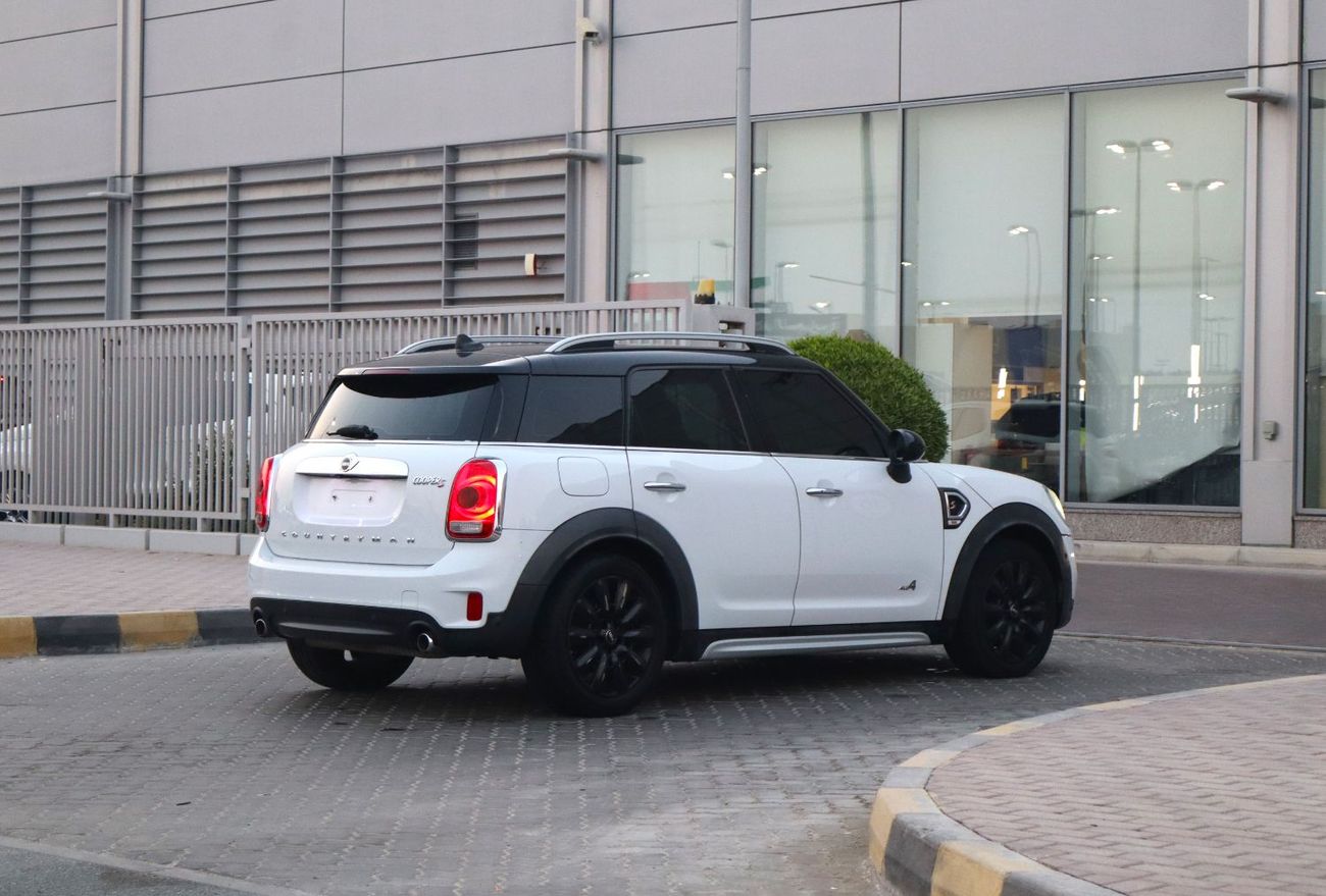 ميني كوبر إس كونتري مان