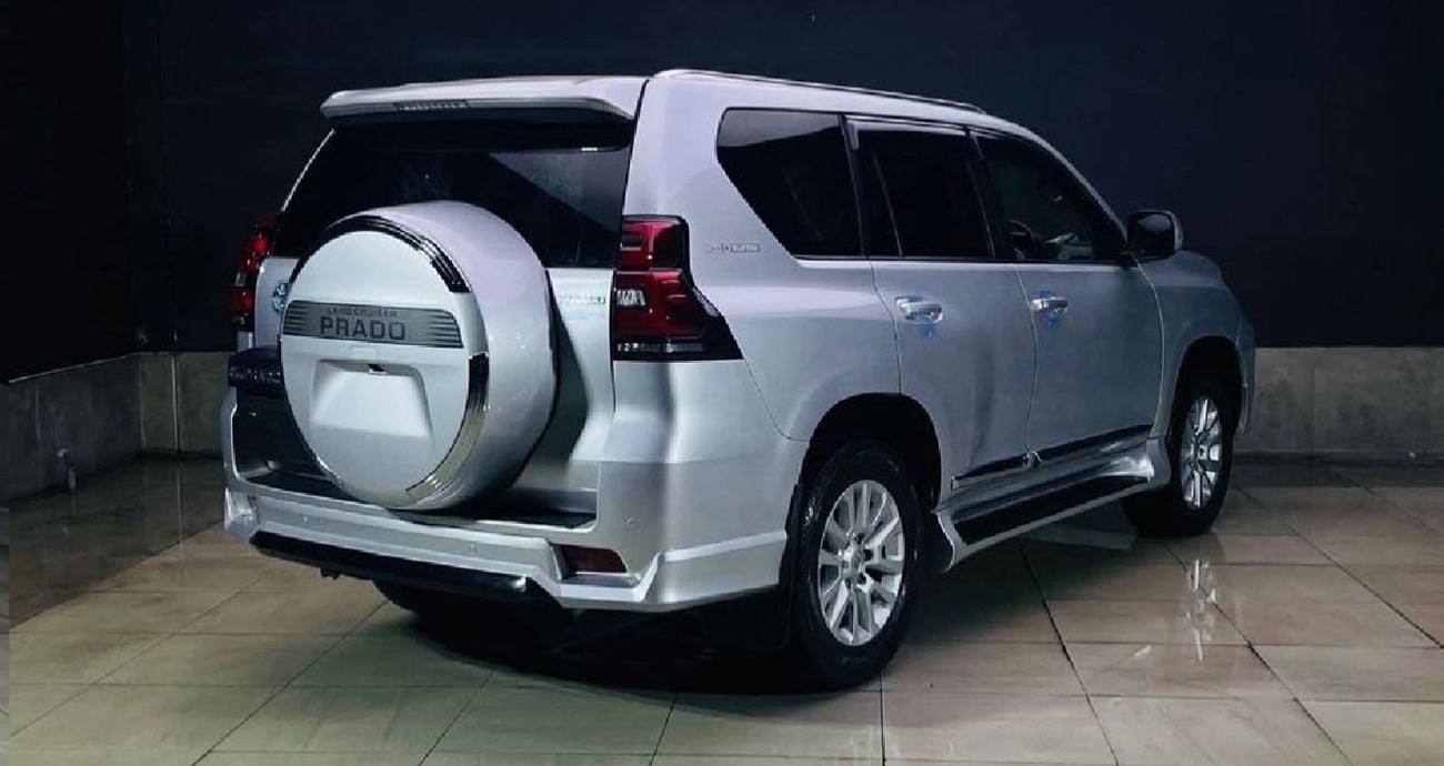 Toyota Prado Kakadu 2016 Facelift to 2023 Ship Full Option Kakadu Very Clean and Perfect Condition