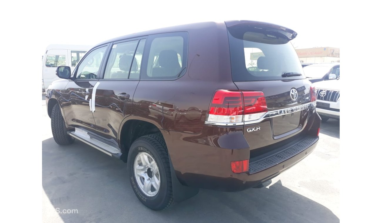 Toyota Land Cruiser Diesel GXR 4.5L With Cool Box and Rear A/c Digital