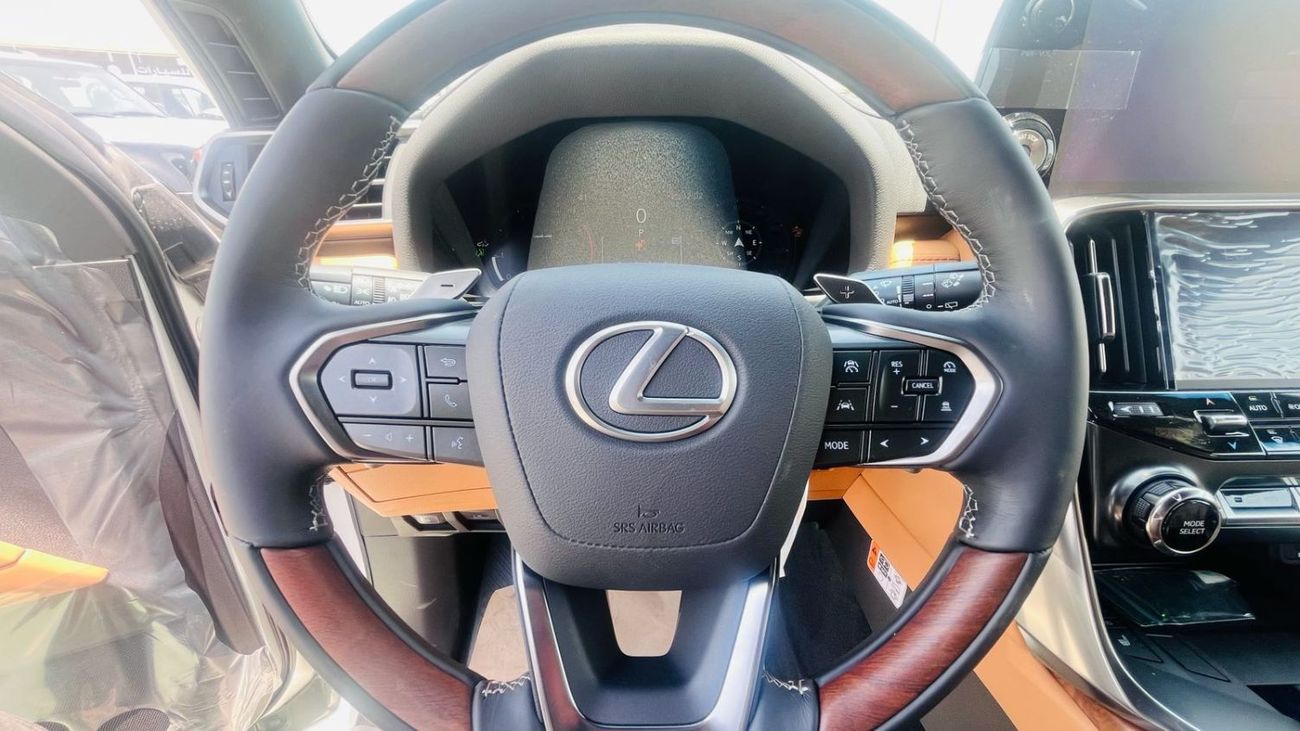 Lexus LX600 SIGNATURE