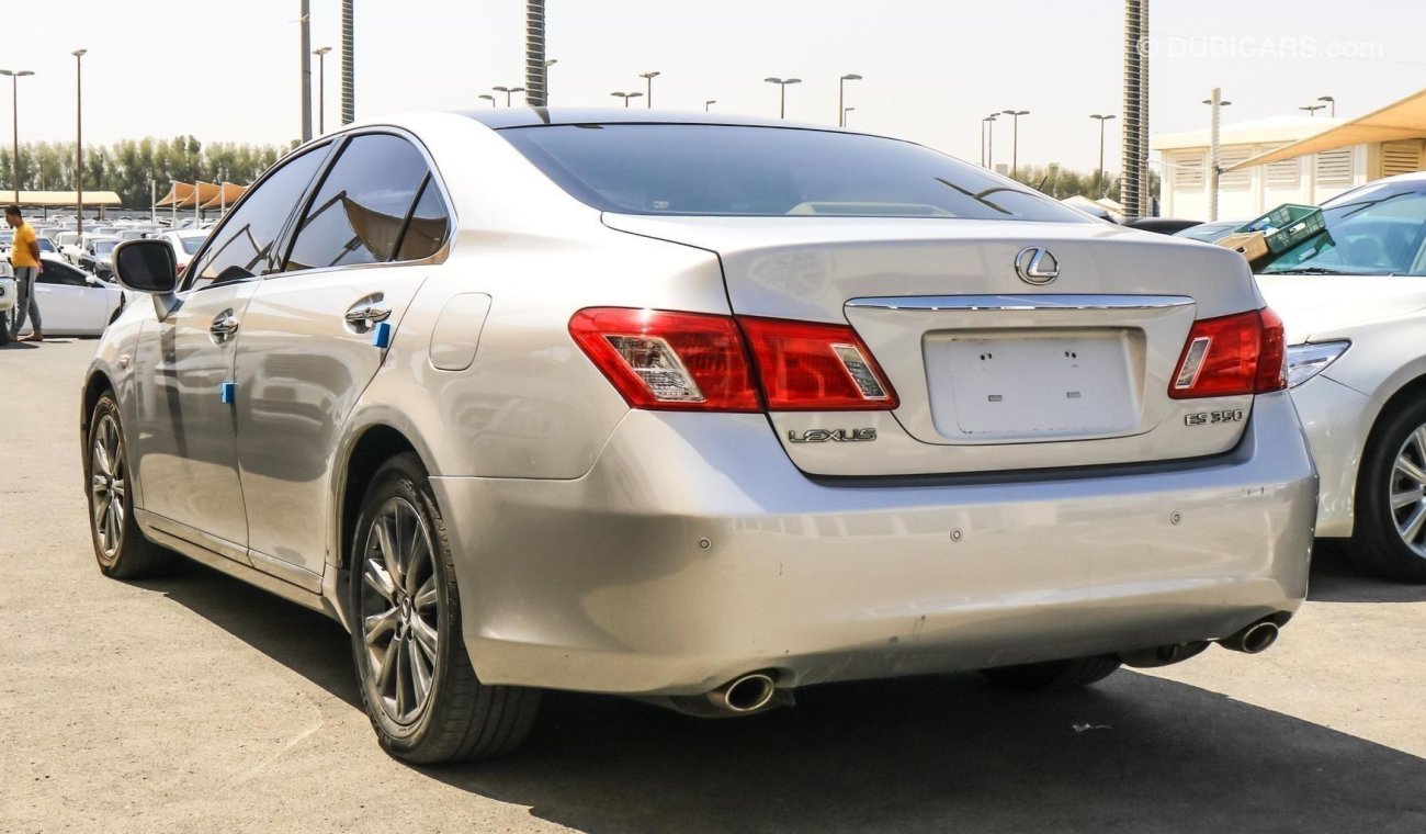 لكزس ES 350 خالية من الحوادث