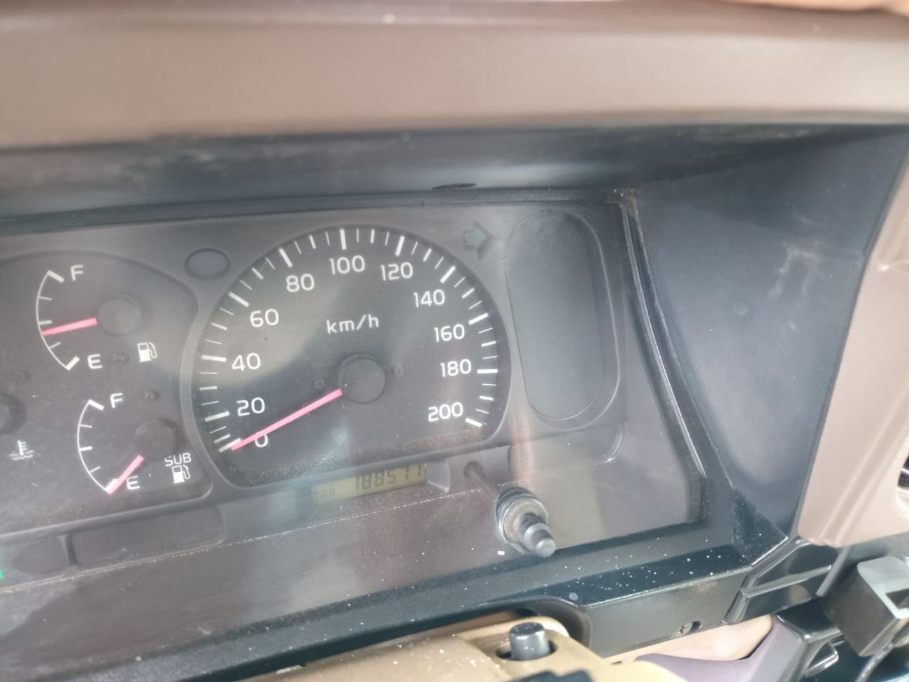 تويوتا لاند كروزر بيك آب SC 4.0L PETROL MANUAL TRANSMISSION