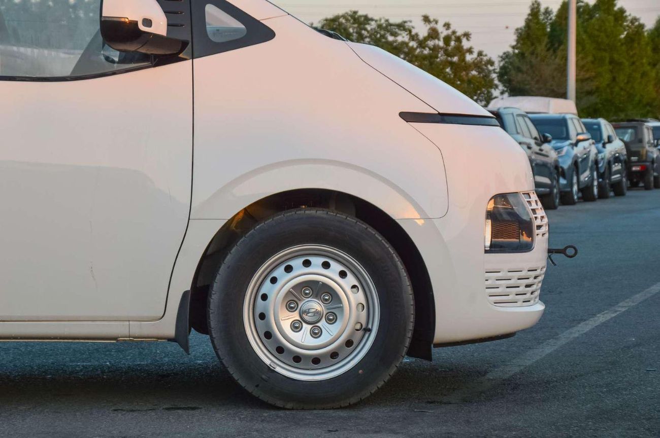 Hyundai Staria HYUNDAI STARIA 2.2L FWD 5DOOR CARGO VAN 2025