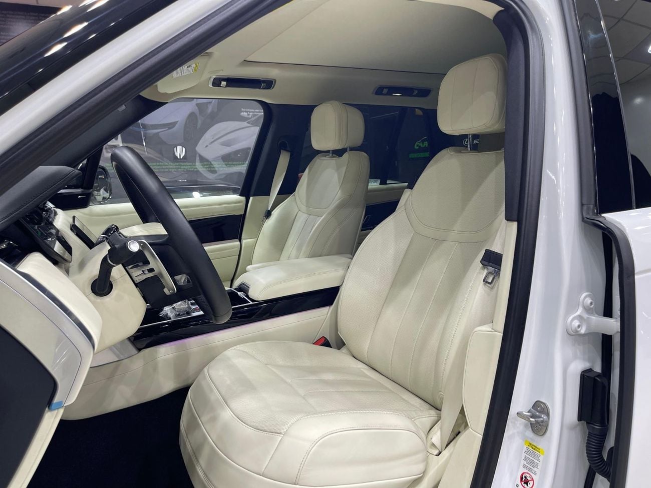 Land Rover Range Rover First Edition P400 3.0L