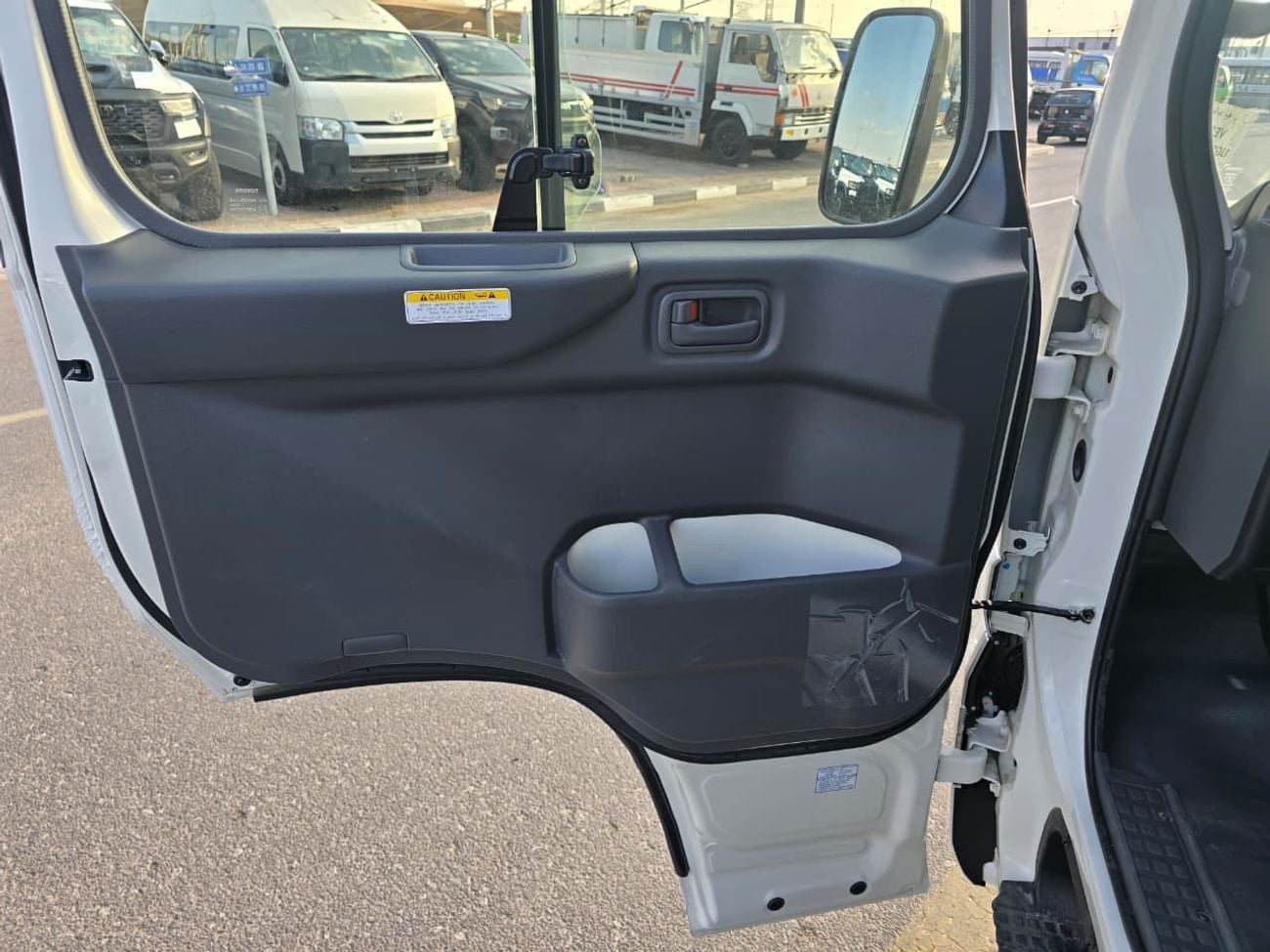 Toyota Coaster coaster 4.2l 23 SEATS