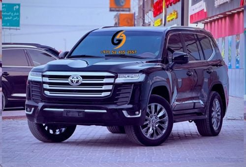 تويوتا لاند كروزر GXR 2019 Model Facelift 2025 Shape Exterior and Interior Both Very Clean and Perfect Condition