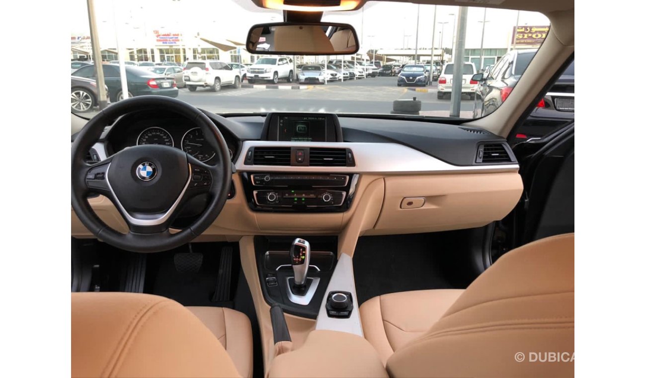 BMW 320i BMW 320 model 2018 GCC car prefect condition full option low mileage