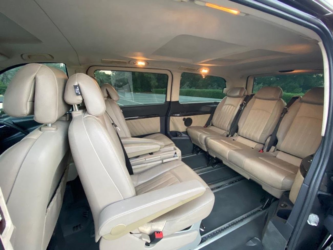 Mercedes-Benz Viano MERCEDES VIANO 2015 GCC V6 3.5L PERFECT CONDITION - ACCIDENT FREE