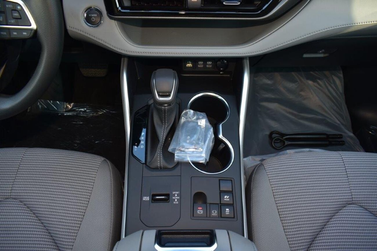 تويوتا هايلاندر Hybrid 2.5L FWD 7-Seater Automatic