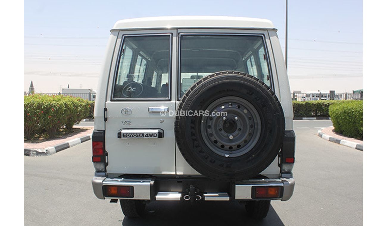 Toyota Land Cruiser Pick Up 4.5L Diesel, Hard Top, M/T MY17