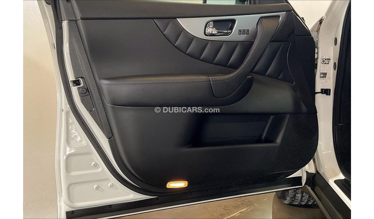 Infiniti QX70 Sport Luxury