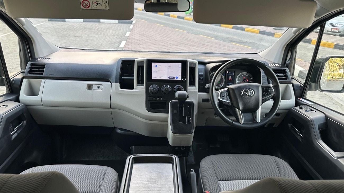 Toyota Hiace VAN LWB