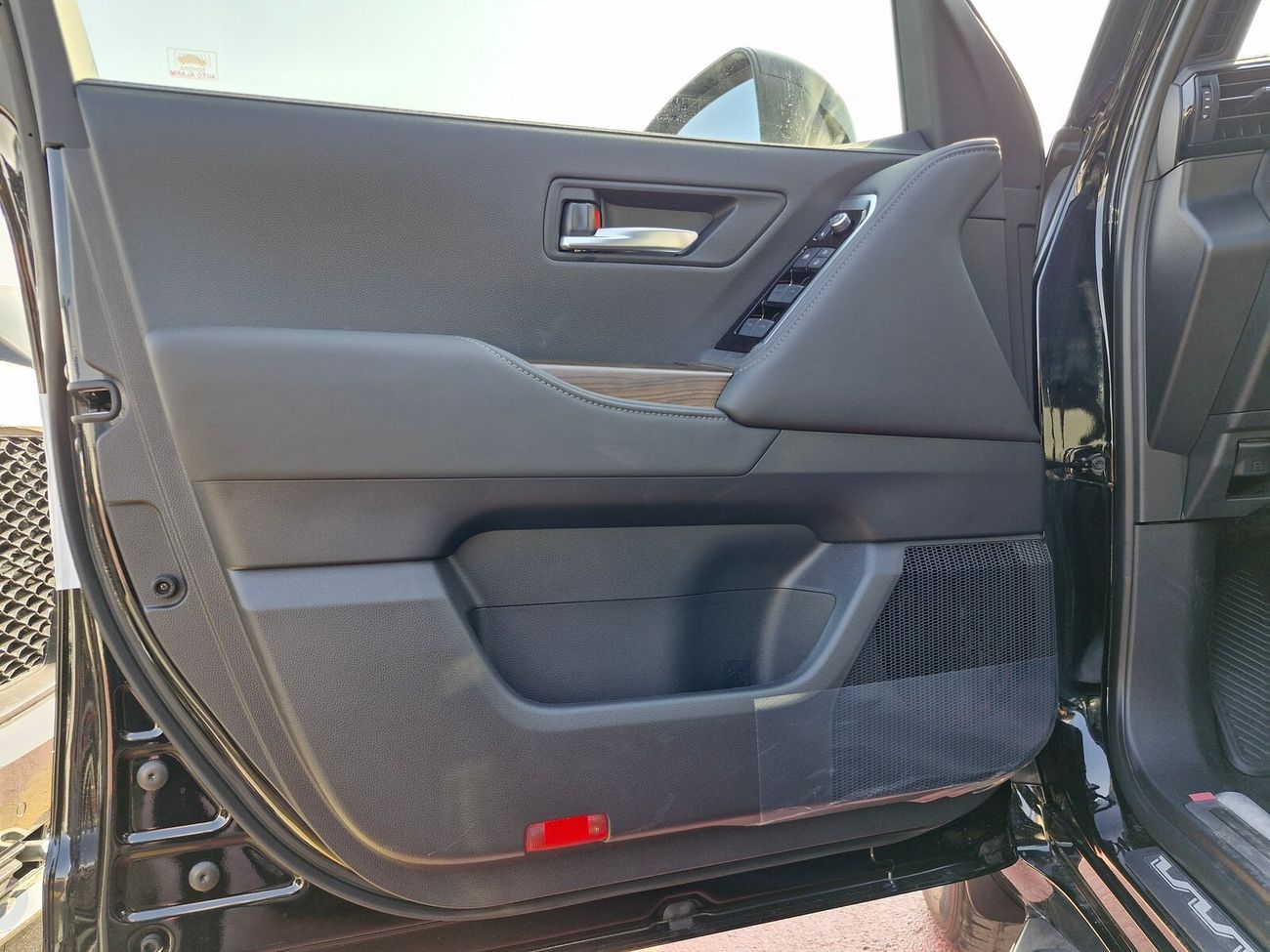 Toyota Land Cruiser GXR 2025 3.3L 7-Seats 4X4 Brand New Cars 0Km