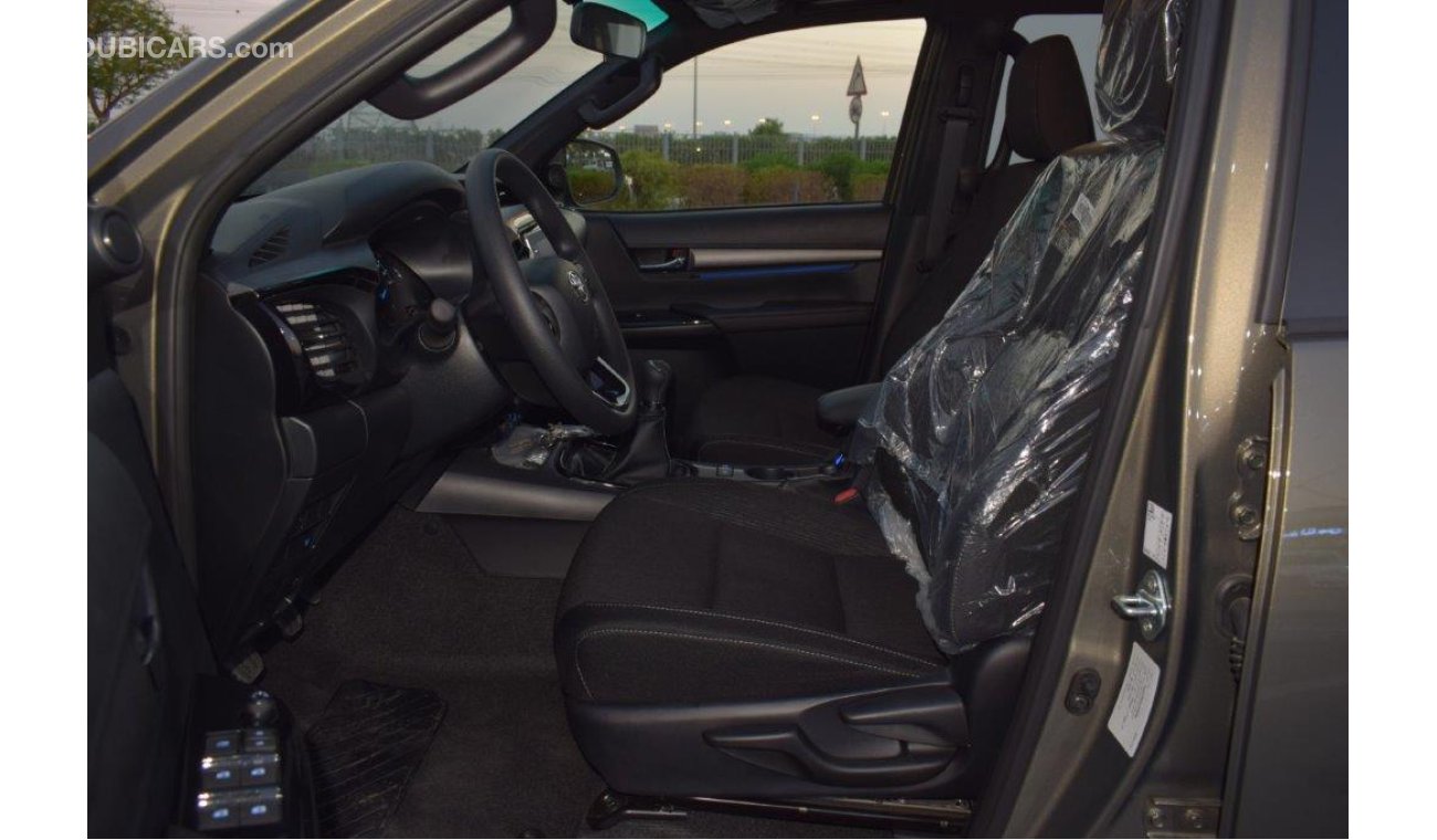 Toyota Hilux DOUBLE CAB ADVENTURE 2.8L DIESEL 4WD MANUAL TRANSMISSION