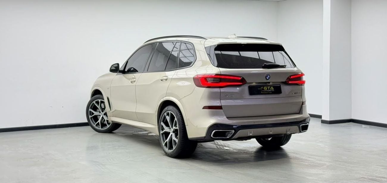 بي أم دبليو X5 XDRIVE40i M SPORT بي إم دبليو X5 xDrive40i M-Sport موديل 2019، مع ضمان، وحزمة خدمة بي إم دبليو لعام 2027، وسجل صيانة ك