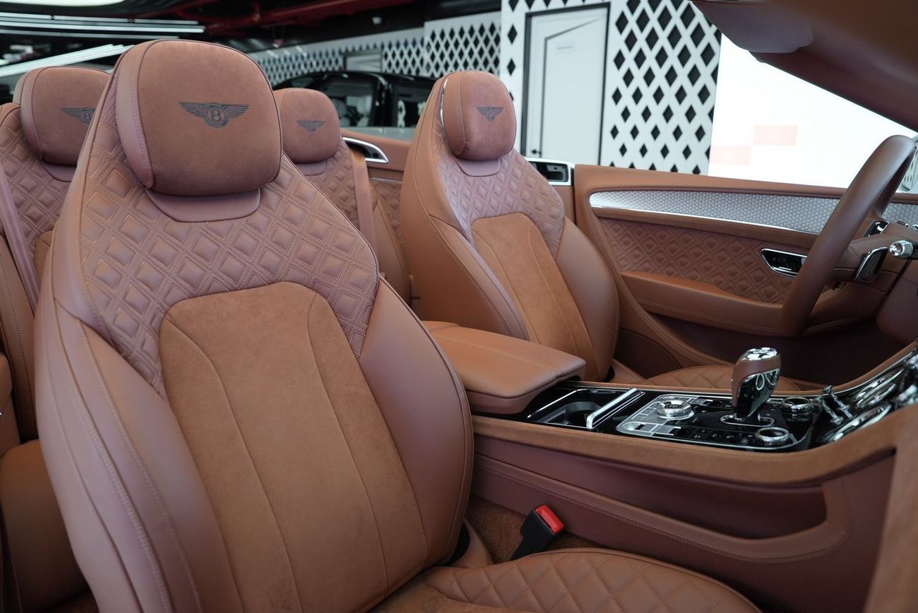 بنتلي كونتيننتال جي تي سي Bentley GTC Speed W12