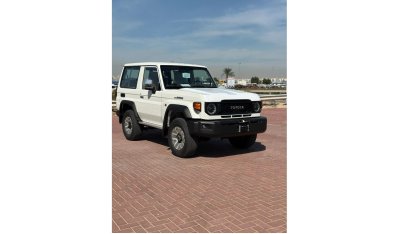 تويوتا لاند كروزر هارد توب Toyota Land Cruiser Hardtop 3-Door 2.8L Diesel Full Option