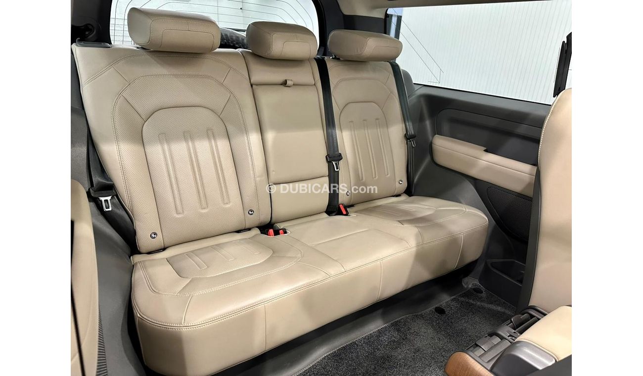 Land Rover Defender 2022 Land Rover Defender HSE 90, 09/2024 Warranty + Service Contract, GCC