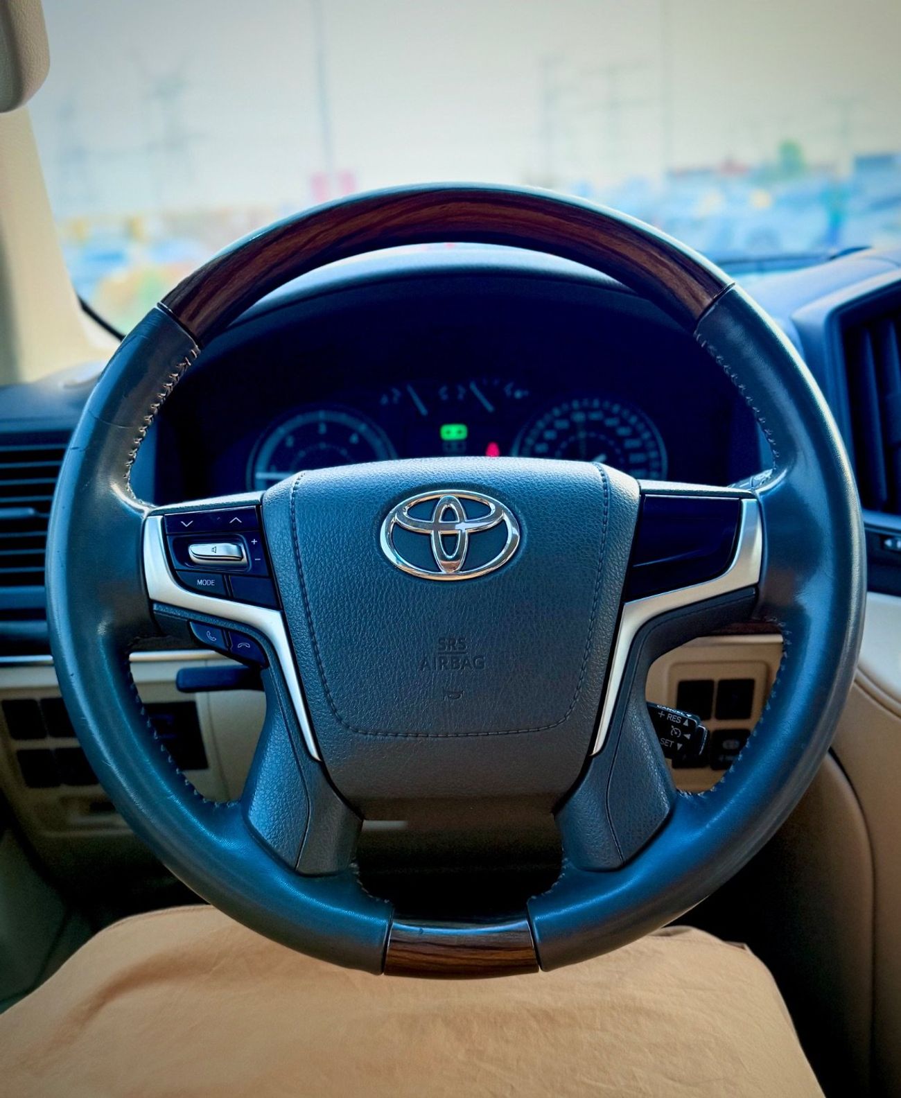 تويوتا لاند كروزر 2020 Model LHD DIESEL ENGINE FULL OPTION