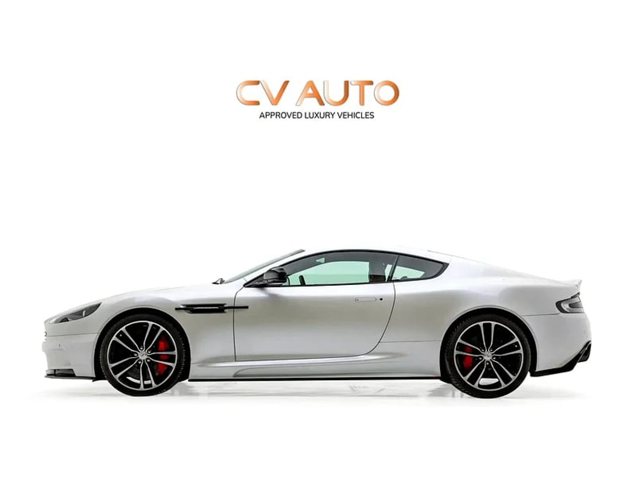 Aston Martin DBS Standard