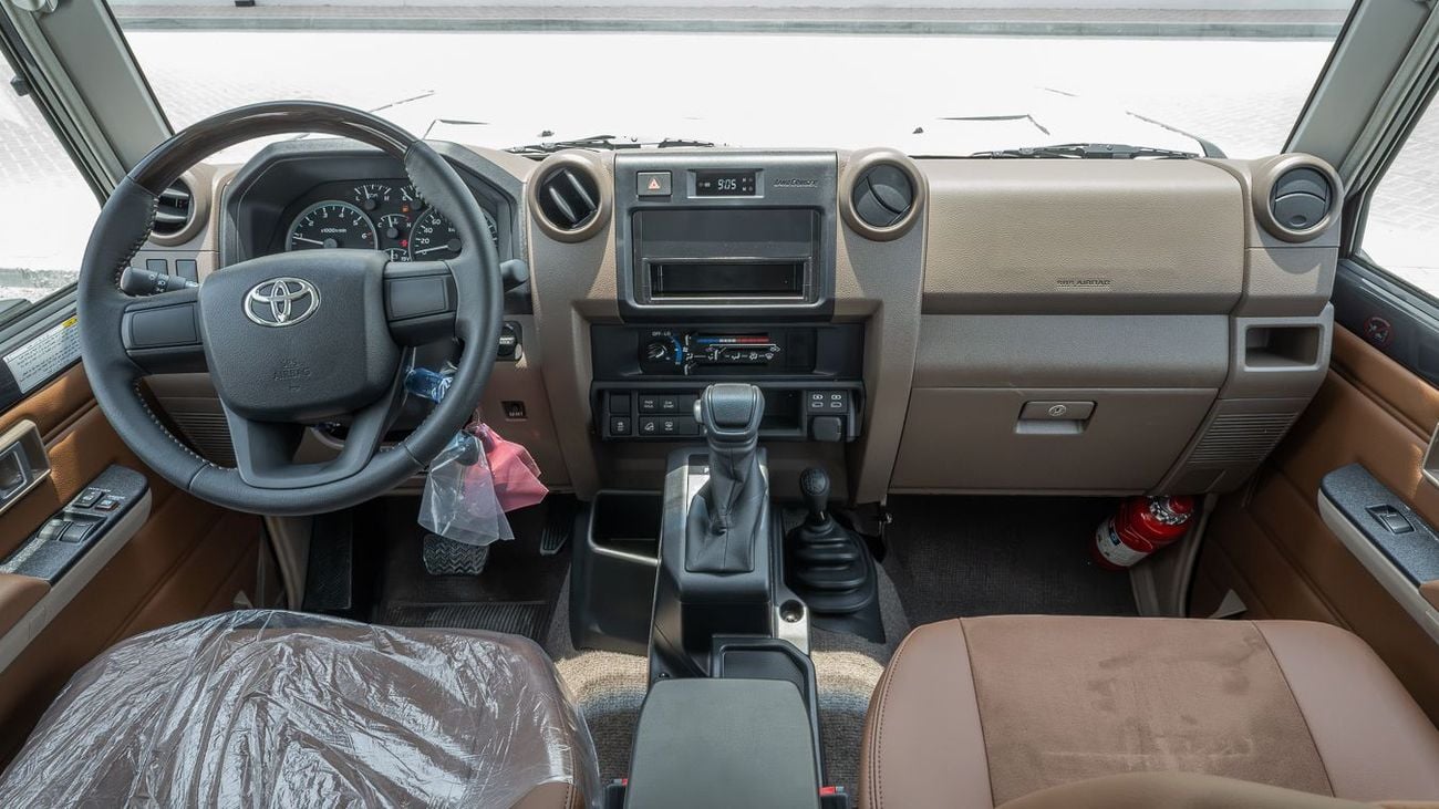 تويوتا لاند كروزر 70 HT VXR