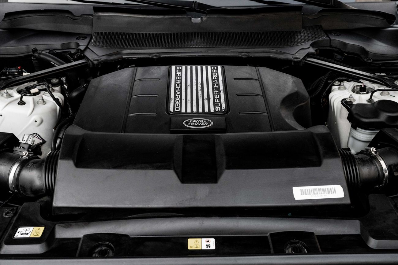 Land Rover Range Rover Sport 5,582 P.M | 0% Downpayment | SPORT HSE DYNAMIC P525 | WARRANTY!