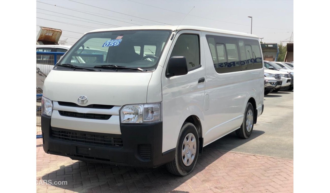 Toyota Hiace MINT CONDITION, GCC SPECS, STANDARD ROOF, CODE-39974