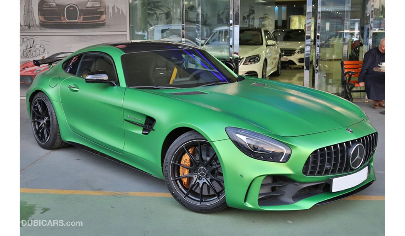 Mercedes-Benz AMG GT-R