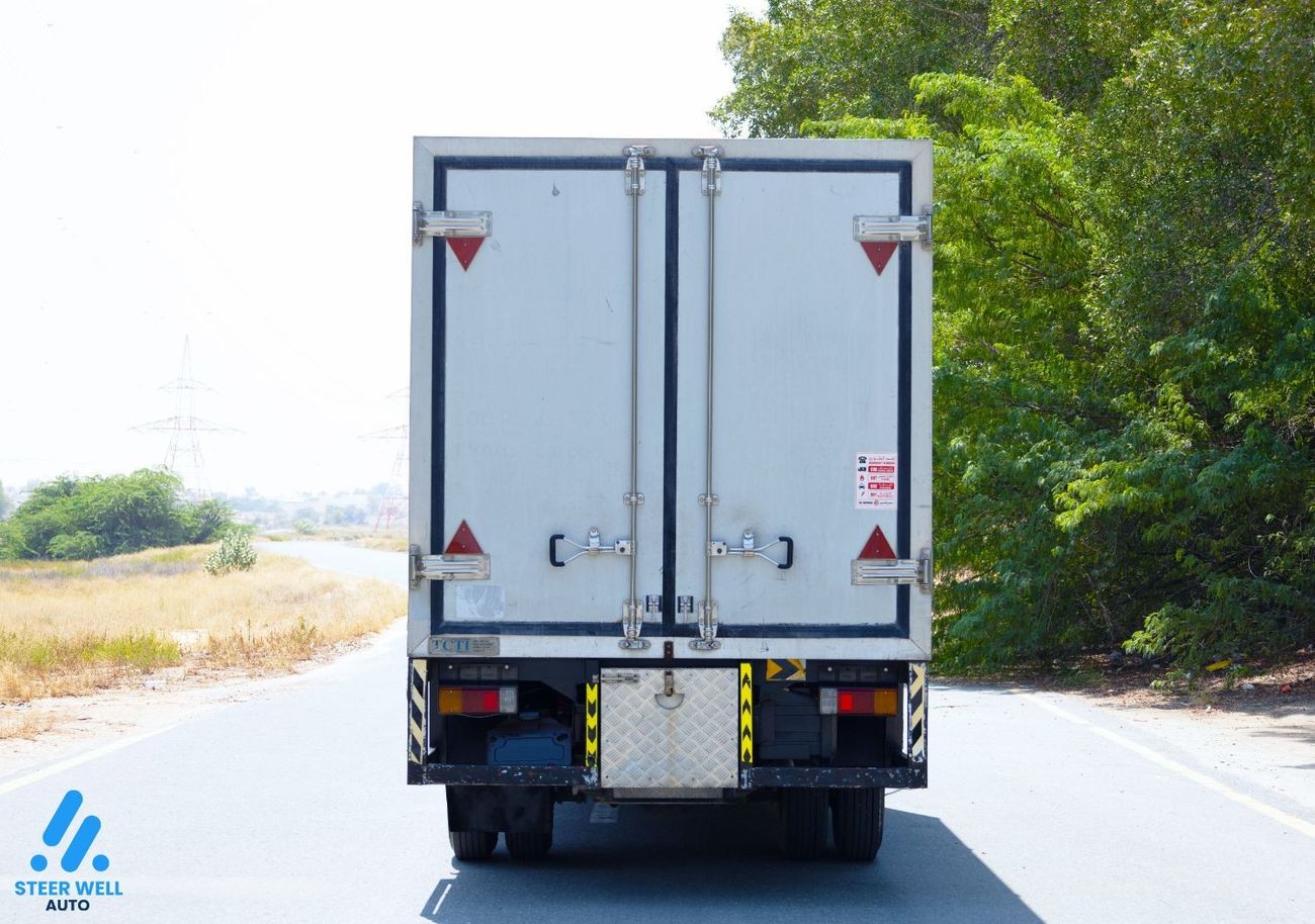 Hino 300 714 2017 - Freezer Box - Pick Up 4.0L RWD - DSL MT- Low Mileage - Good Condition - Book Now!
