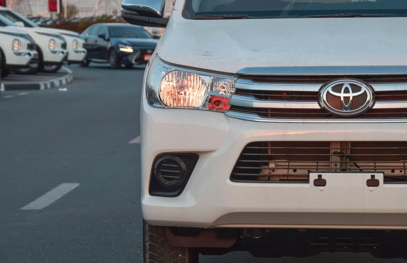 تويوتا هيلوكس TOYOTA HILUX 2.7L 4WD PETROL MT SC PICKUP 2026