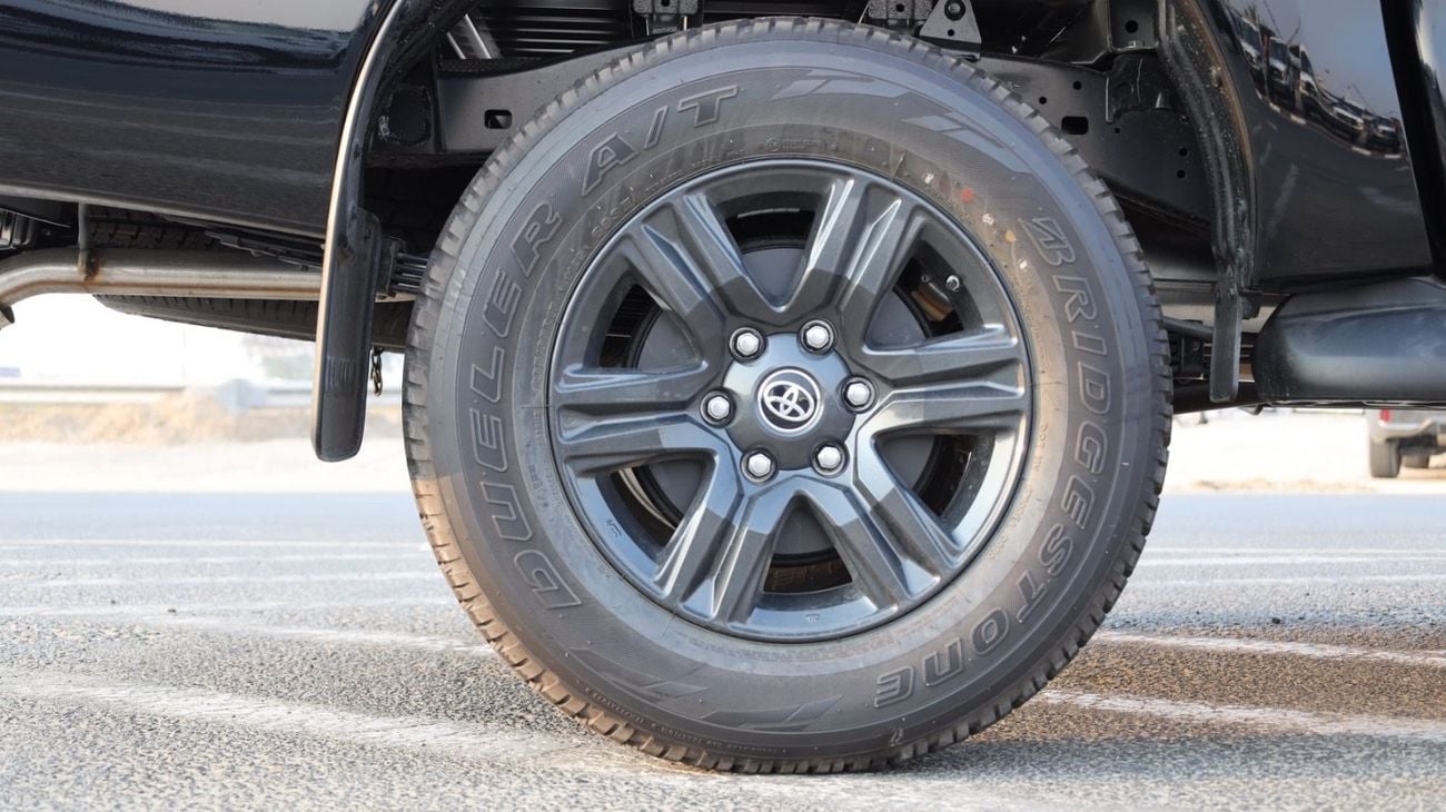 Toyota Hilux TOYOTA HILUX 2.7 PETROL M/T KUWAIT SPEC FULL OPTION PISH START