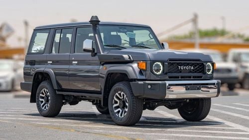 تويوتا لاند كروزر 70 2024 Toyota LC76 4.0L Petrol AT - GCC