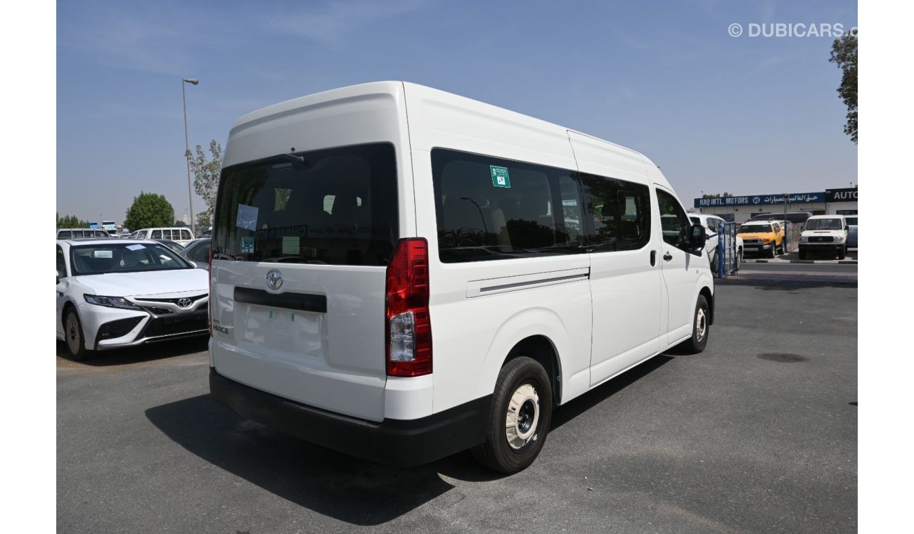 تويوتا هاياس TOYOTA HIACE BUS  3.5L 6CYLINDERS AUTOMATIC TRANSMISSION PETROL 2022