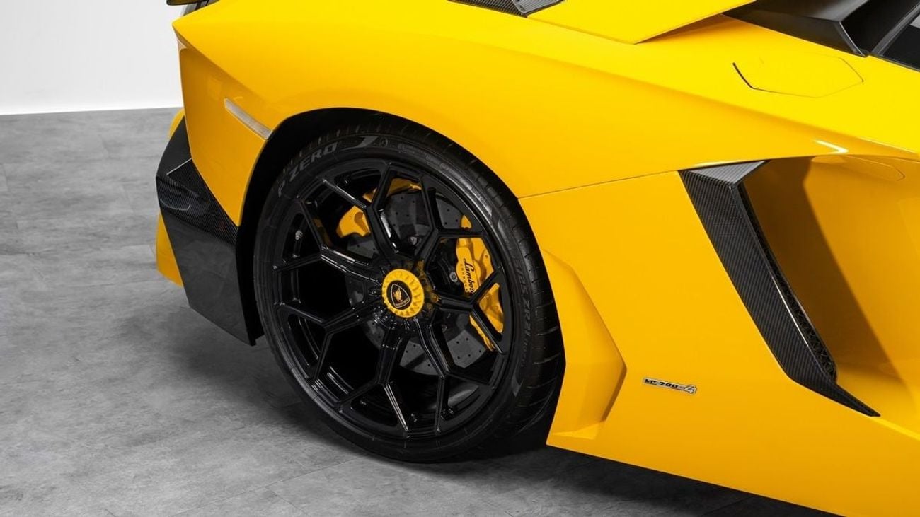 Lamborghini Aventador LP 700-4 - 2014 - GCC Specs