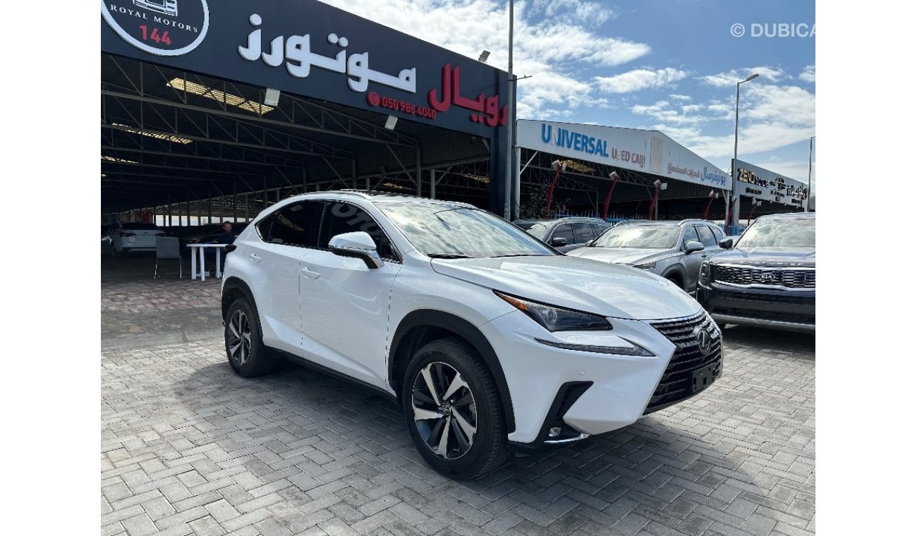 Lexus NX300