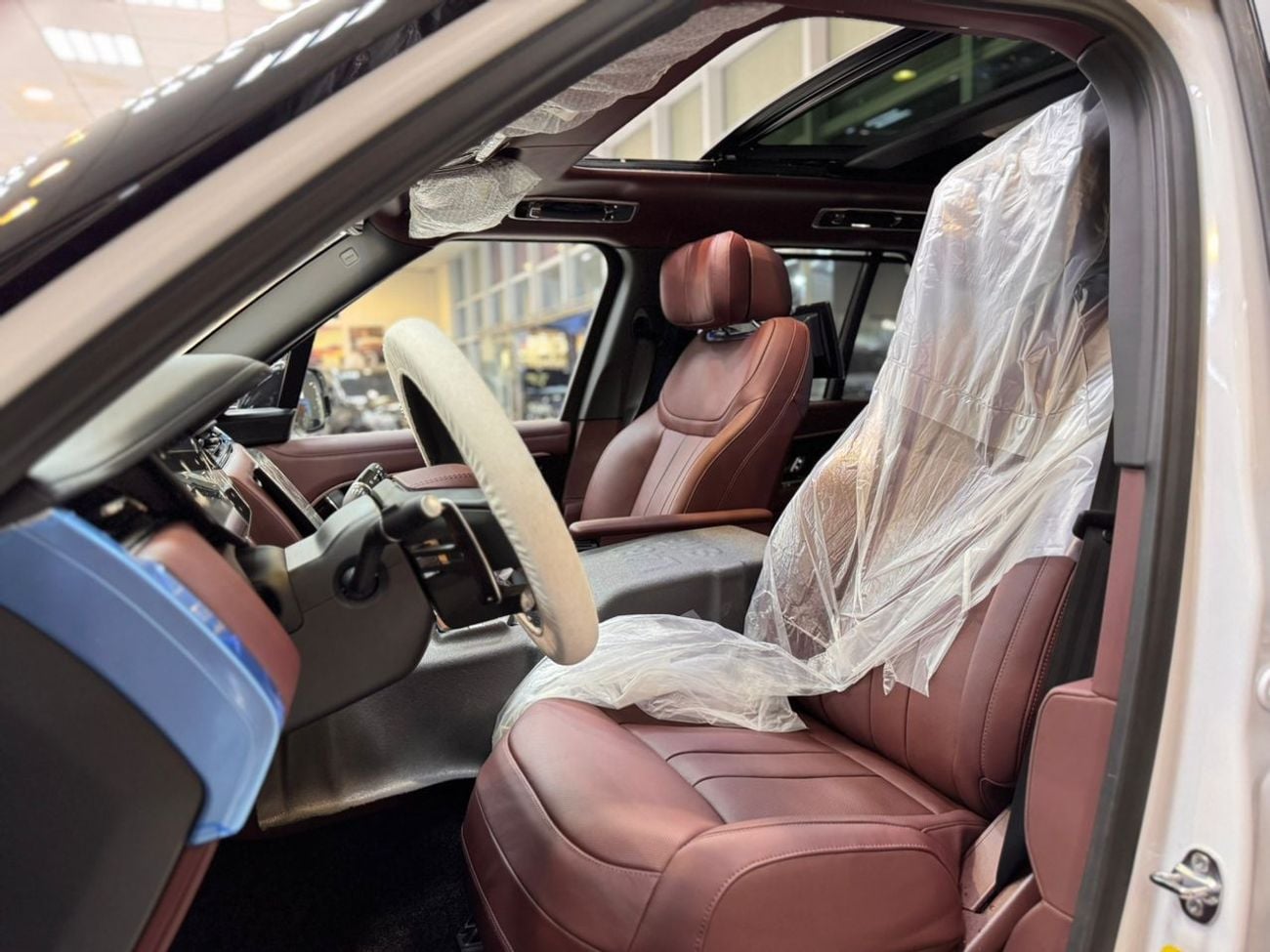 لاند روفر رينج روفر LAND ROVER RANGE ROVER AUTOBIOGRAPHY P 530 / GCC UNDER WARRANTY 2026