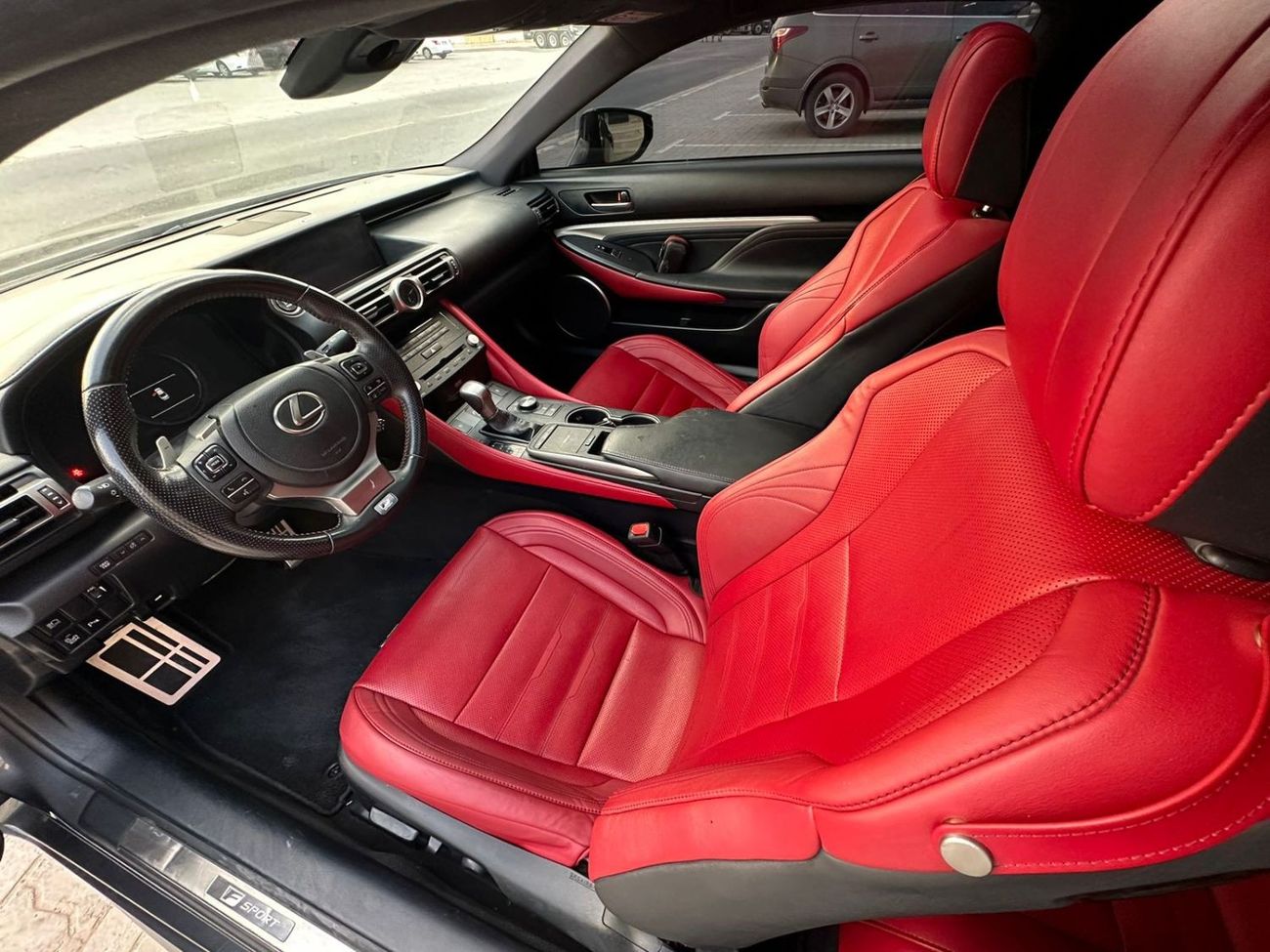 لكزس RC 350 F سبورت