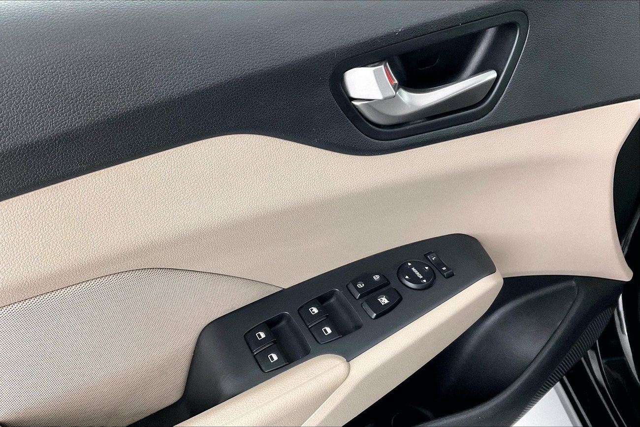 هيونداي أكسنت Smart / GL | عرض العيد الحصري | خالية من أضرار الفيضانات