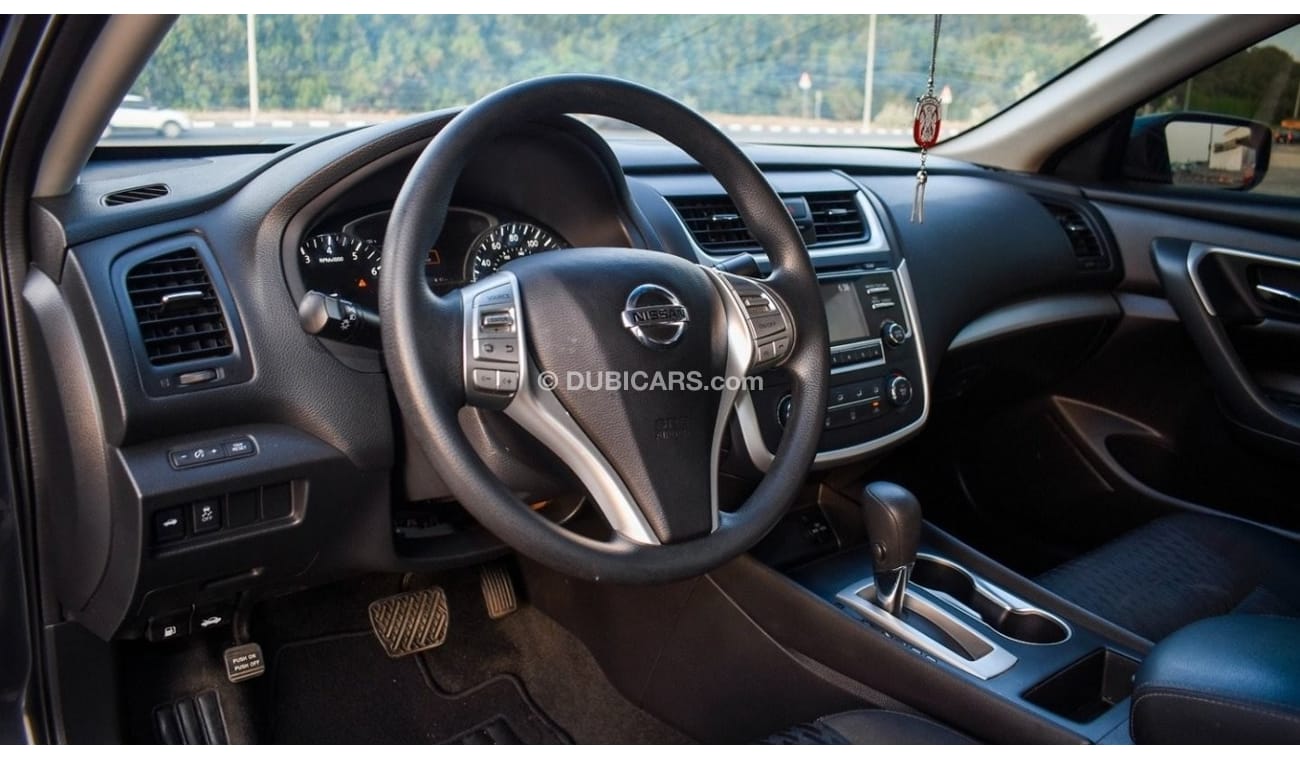 Used Nissan Altima S 2018 for sale in Sharjah - 646559