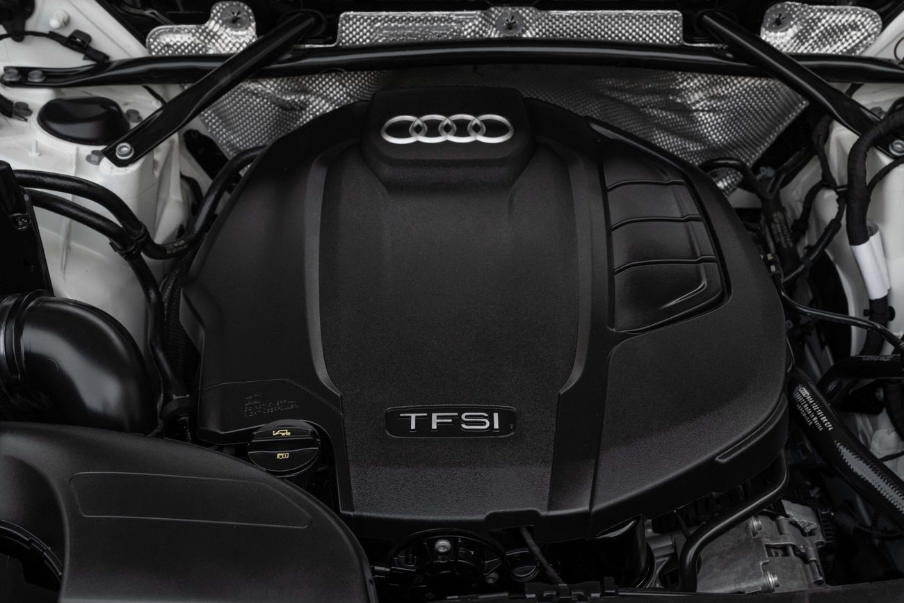 Audi Q5 Q5 S-Line | 3,232 P.M | 0% Downpayment | Under Warranty