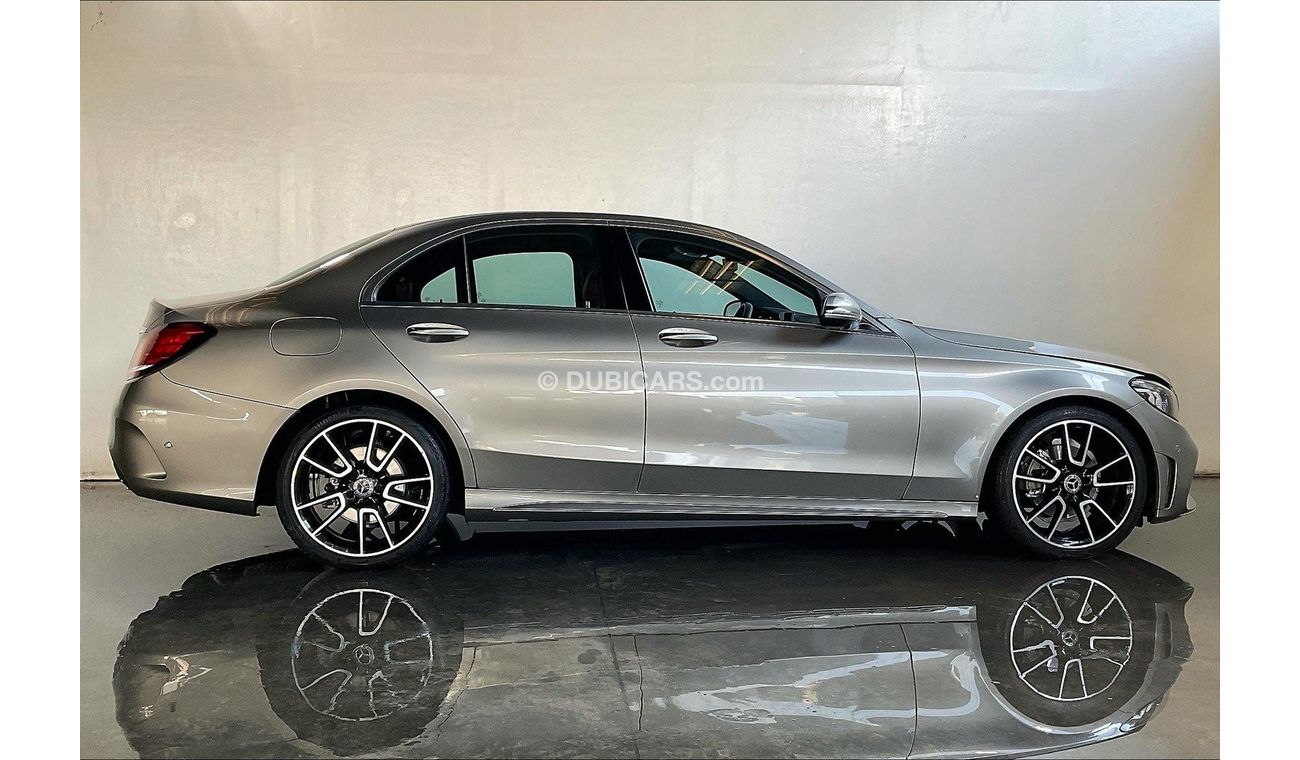 مرسيدس بنز C 200 Premium (AMG Line)
