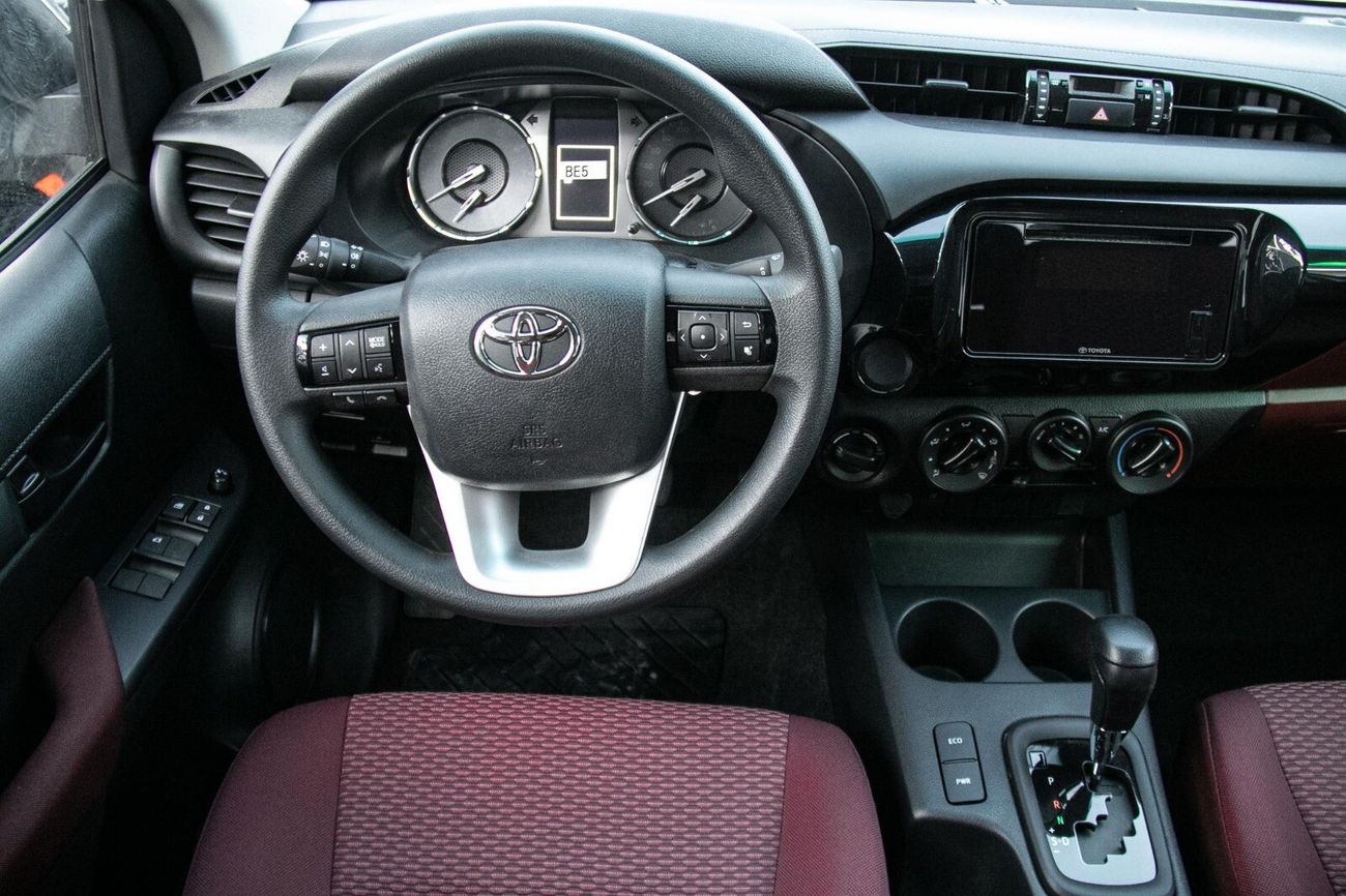 Toyota Hilux 2.7 V4 Petrol, A/T, Black Rims With Chrome Mirror, 4WD