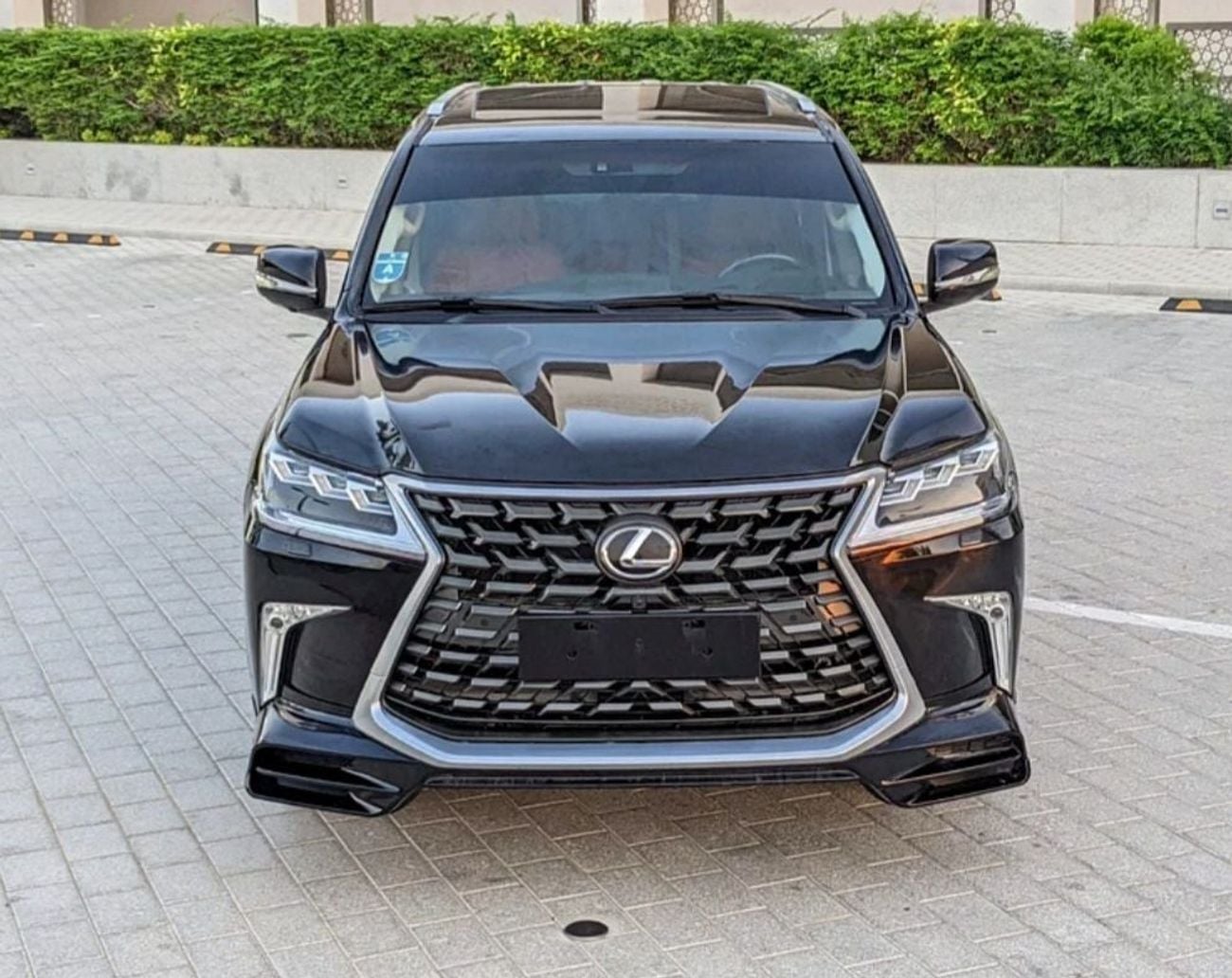 Lexus LX 570 Lexus Lx.series Lx570 platinum 2009 Model Facelifted 2021 colour Black push start Transmission Autom