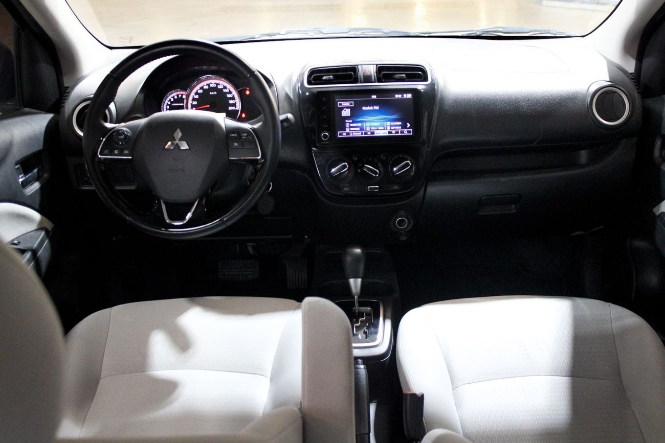 Mitsubishi Attrage GLX MID