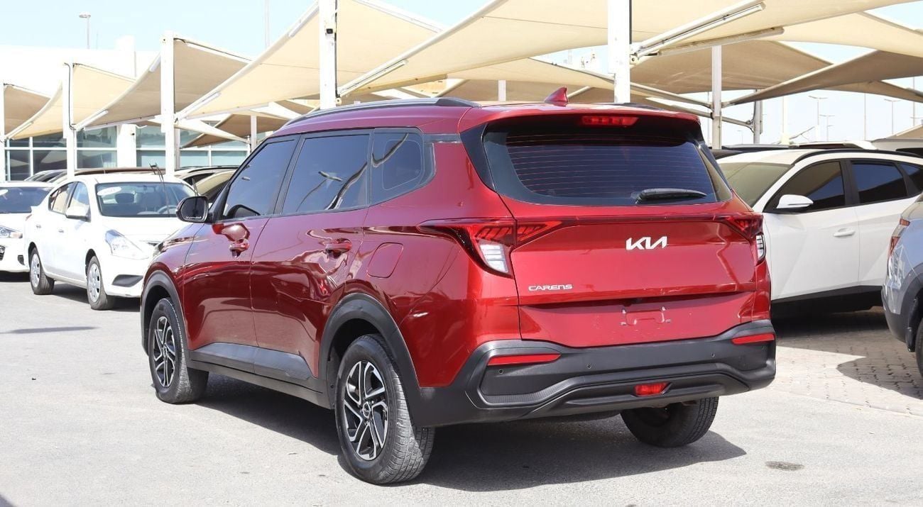 كيا كارينس كيا كارينس موديل 2023 خليجى بحاله ممتازه 4 سلندر- محرك 1.5- 7 مقاعد وبدون حوادث