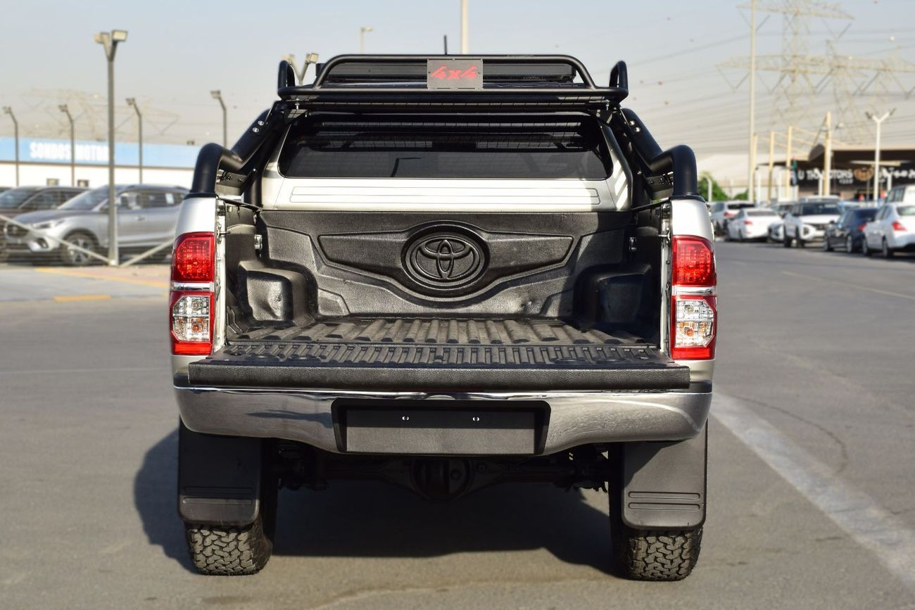 تويوتا هيلوكس 4X4 Diesel 3.0L (Right Hand)