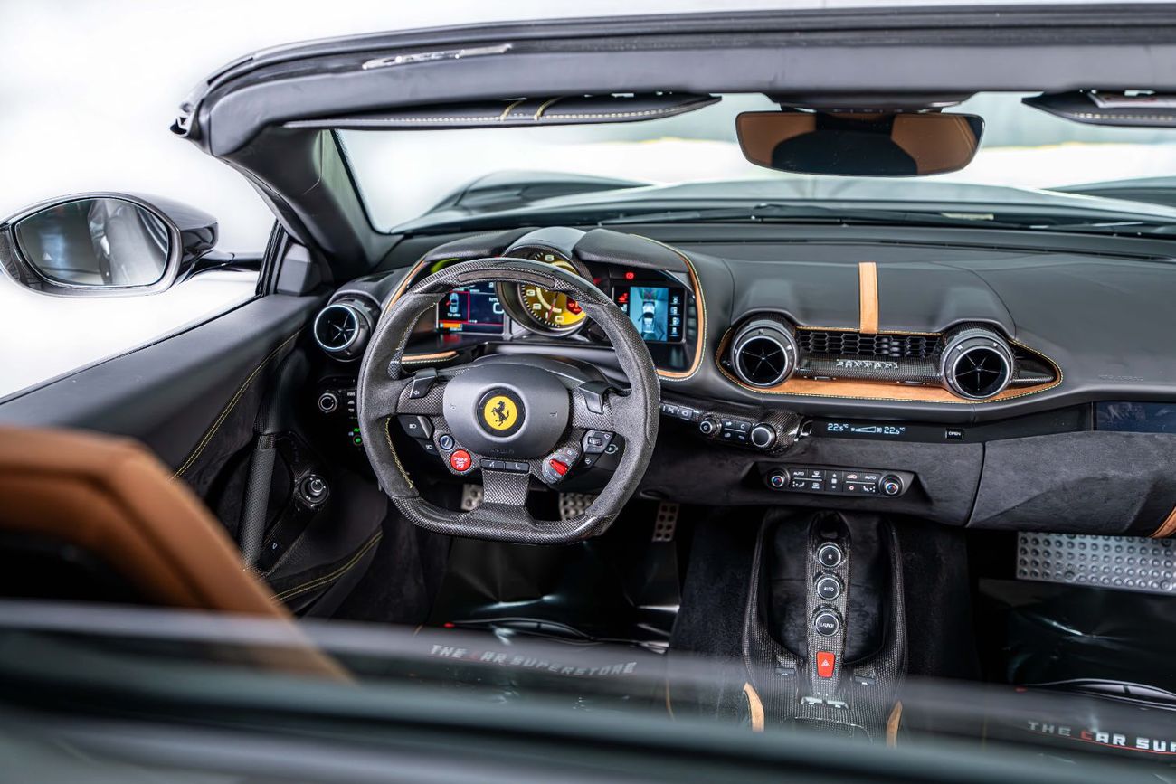 فيراري 812 GTS 