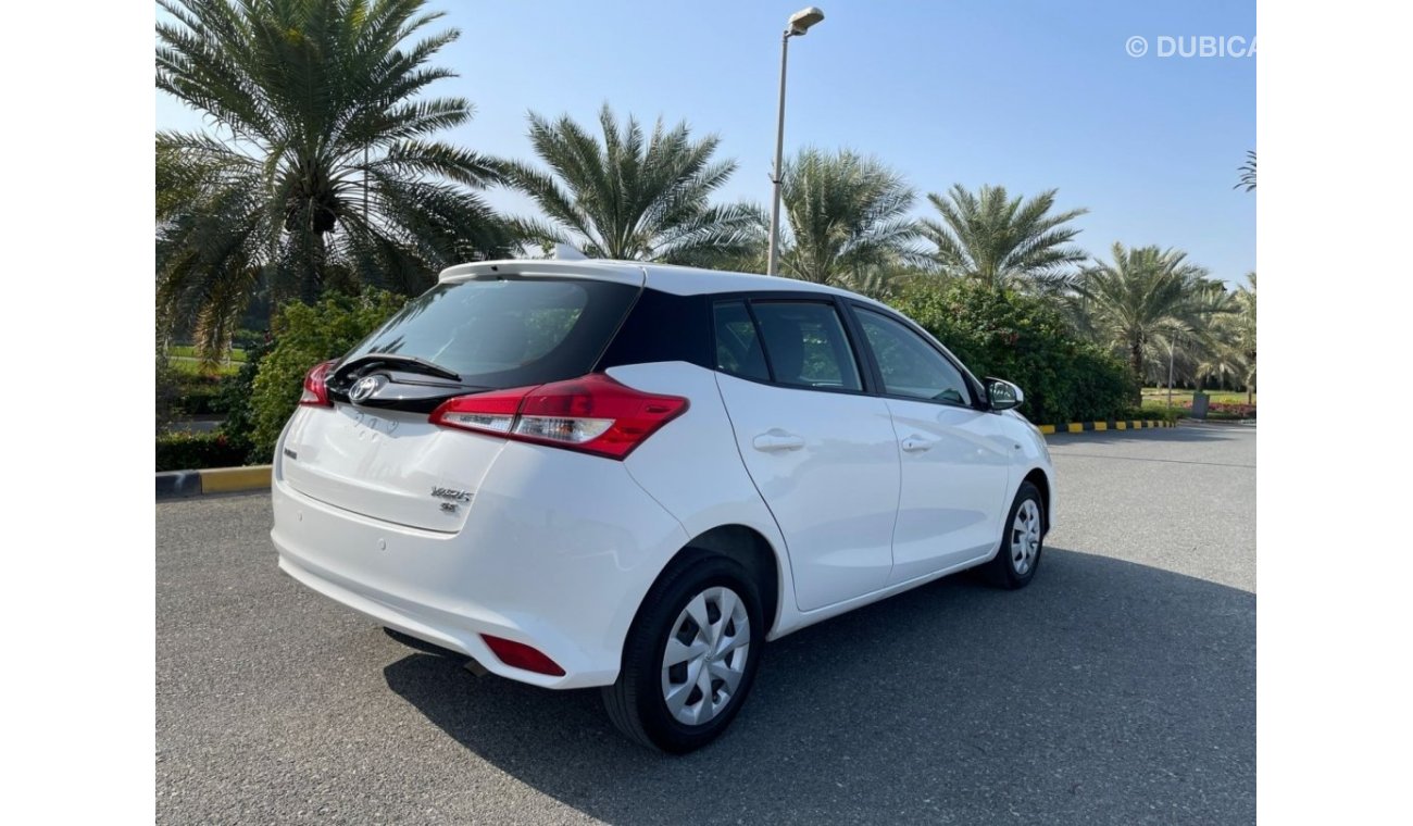 Toyota Yaris Nissan yaris 2019 GCC excellent car