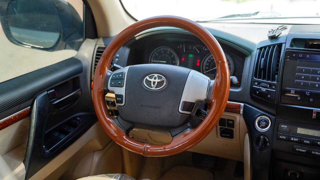 Toyota Land Cruiser GXR